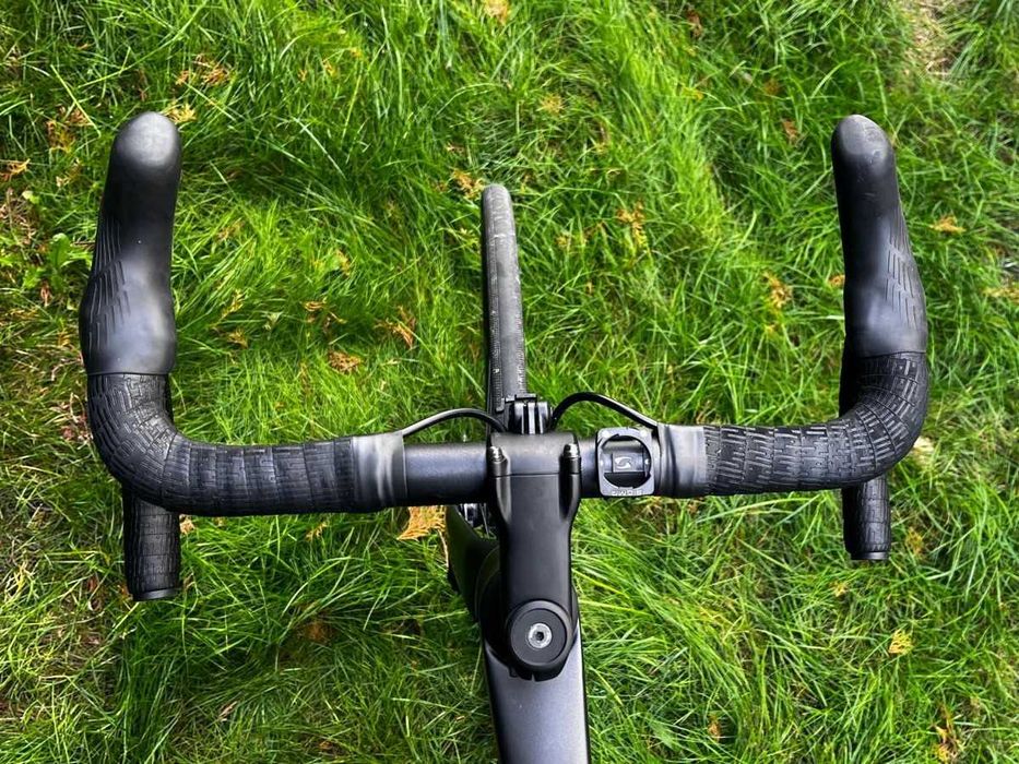 Rower szosowy TREK Madone SL6 gen.8 (Manteki elektroniczne Di2)2025 r.