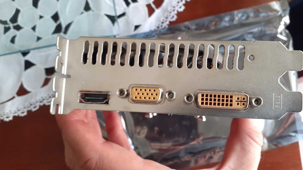 Placa Gráfica ESONIC GeForce GTX 750Ti NVIDIA 2GB DDR5