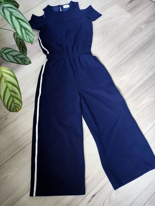 Elegancki kombinezon M z lampasami