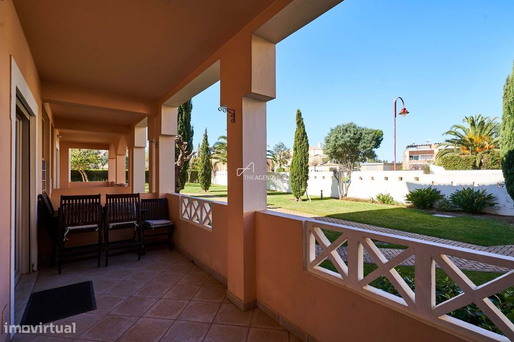 Apartamento T2 com piscina, perto do ELS Club - Vilamoura
