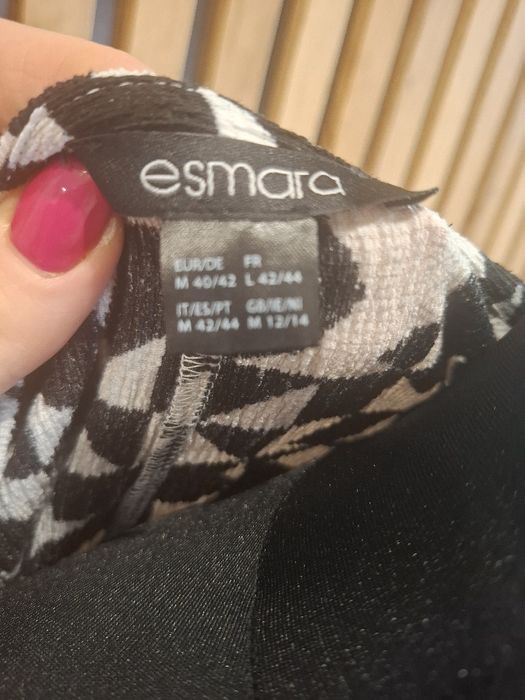 Sukienka  bialo czarna r. M 40/42