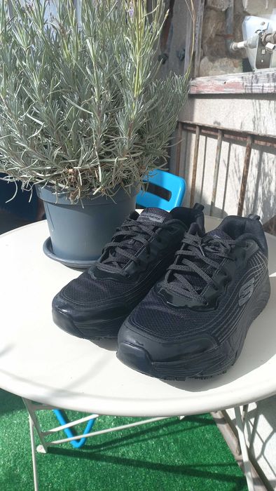 Skechers  ultra go work antiderrapante
