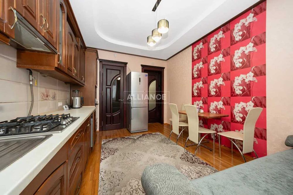 Затишний будинок з ремонтом в Надвірній!