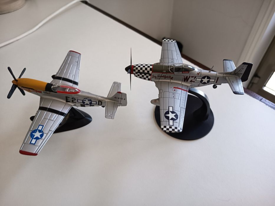 Avião de coleção p51