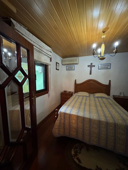 Casa em lagares para venda