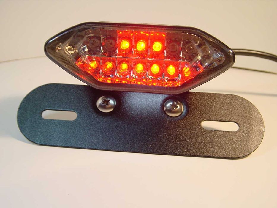 Farolins traseiros LED com piscas integrados