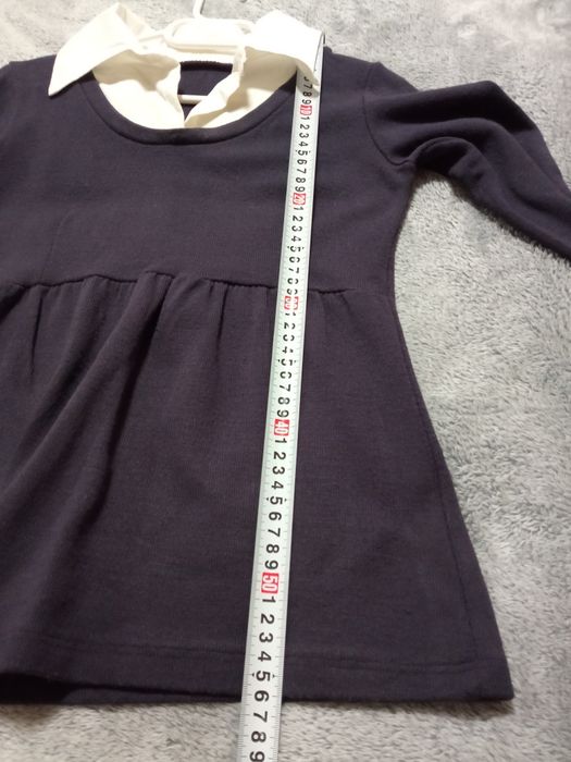 Elegancki sweter z kołnierzykiem