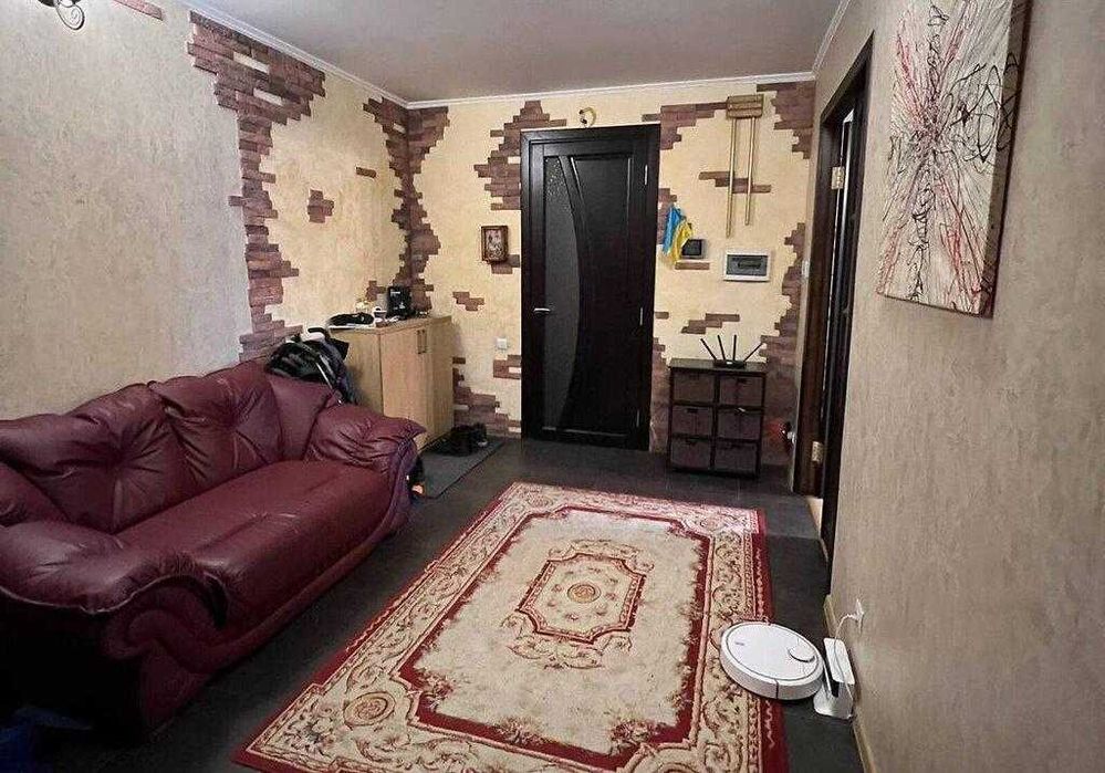 Продам 3 комн. квартиру Кирпичный дом Сертификат низ Рабочей Кедрина NK