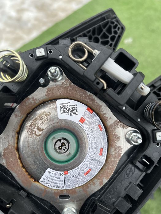 Рульові Подушки безпеки водія kia ev6 , niro 2