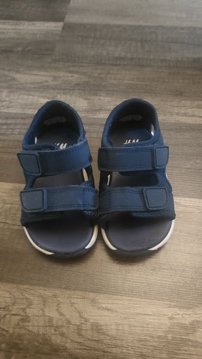 świetne sandałki H&M 20/21