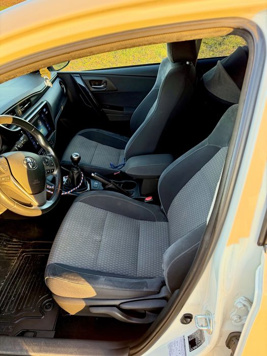 Toyota Auris 1.4 D4D 90 CV