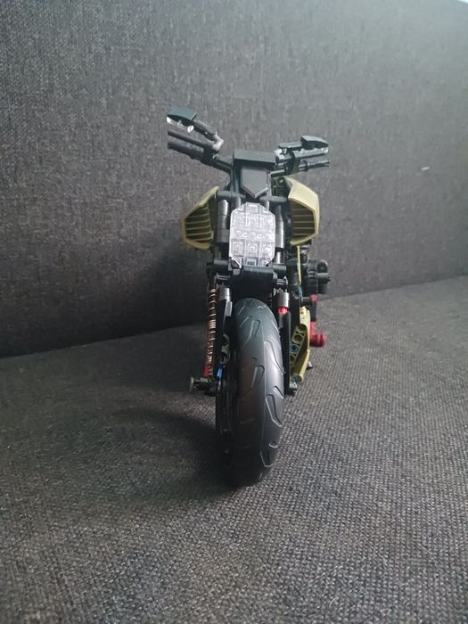 Model motoru lego
