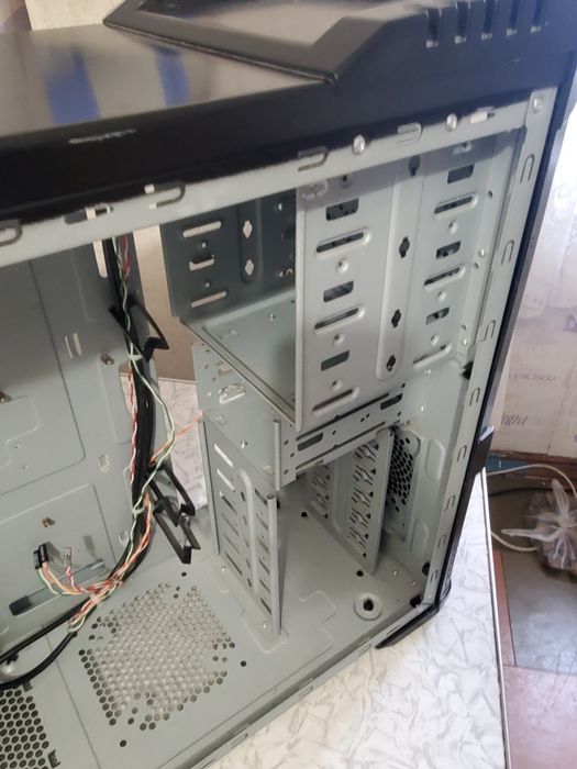 Корпус для компьютера. Системный блок cooler master