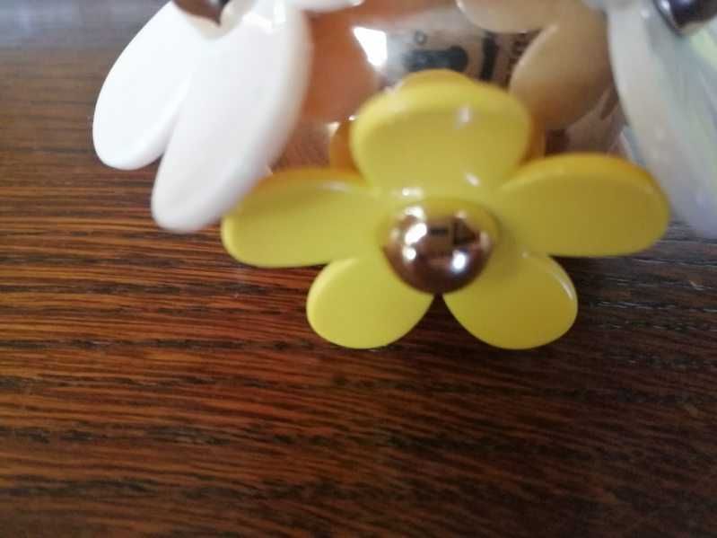 perfumy dla kobiet ozdobny korek od butelki perfum Marc Jacobs Daisy