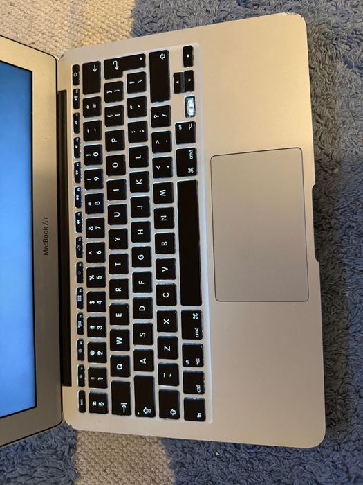 MacBook Air 11 inch 2015
