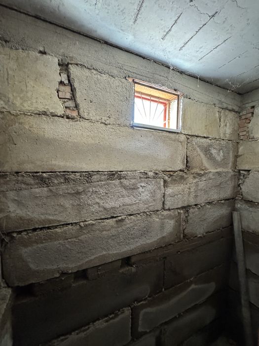 Продаж добротного хазяйського будинку, ближні Зарванці. 2 види опалення.