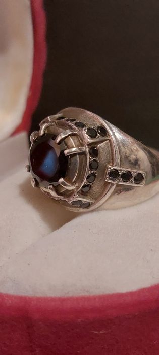 Серебряный старинный королевский перстень . Раритет.