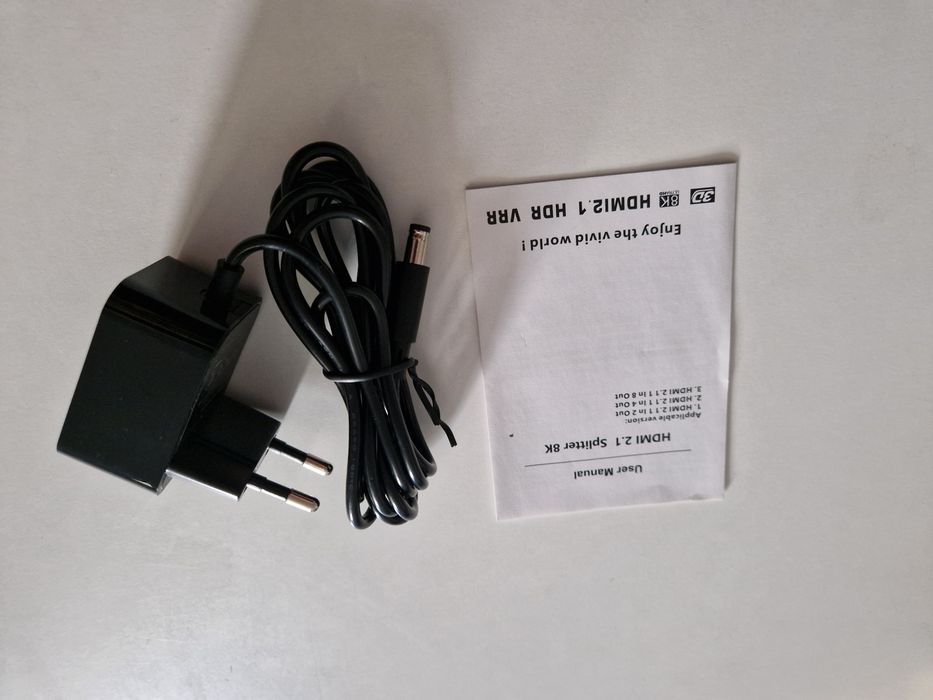 Rozdzielacz sygnału  8K HDMI 1X4 SPLITTER