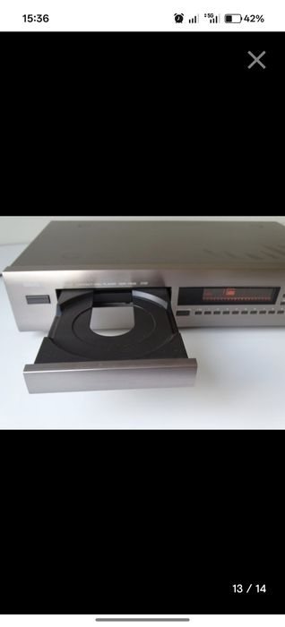 Leitor de CD Yamaha CDX 750E