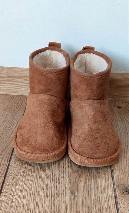 Уггі дитячі від H&M,розмір 24/25