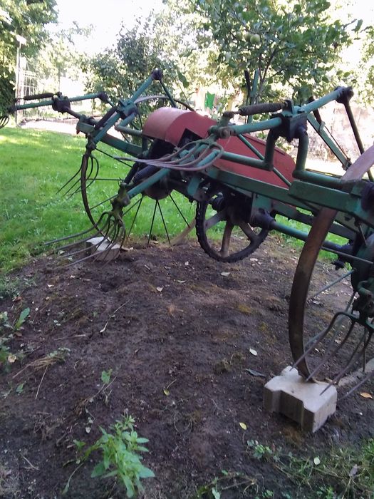 Roztrząsacz do siana