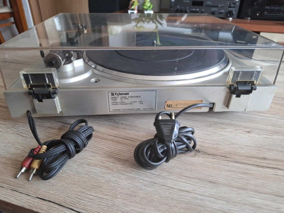 Gramofon CYBERNET CP- 200D