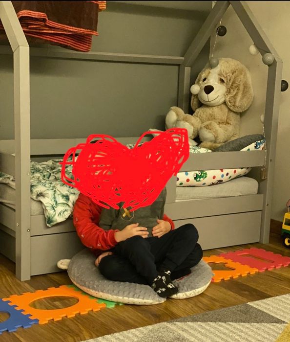 Łóżeczko dziecięce domek z szufladą