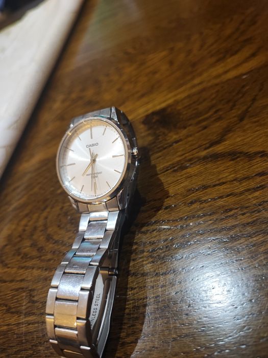 Zegarek casio kwarcowy