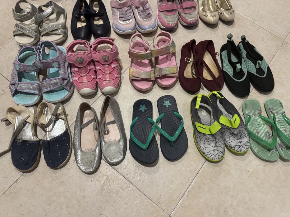 Lote de calcado de crianca do 21 ao 34