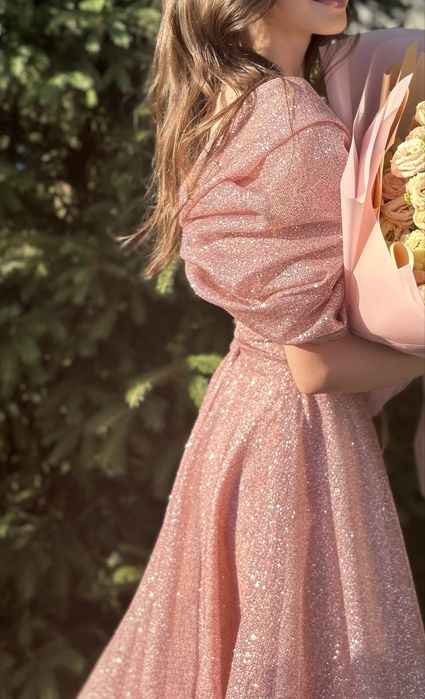 Блискуча випускна сукня | XS-S