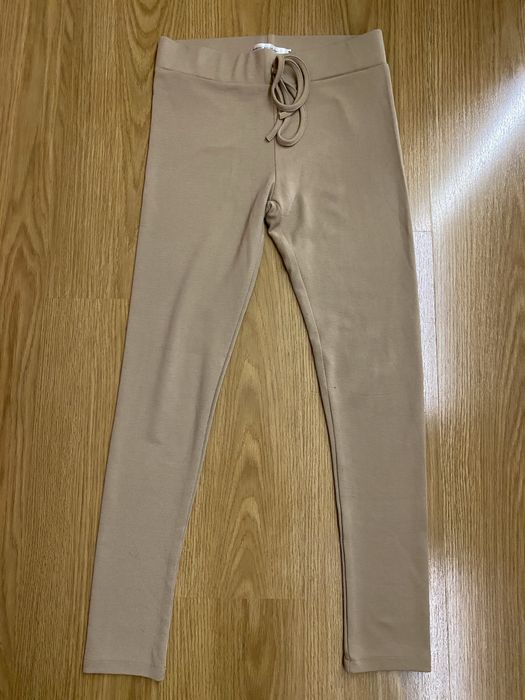 Calças justas bege