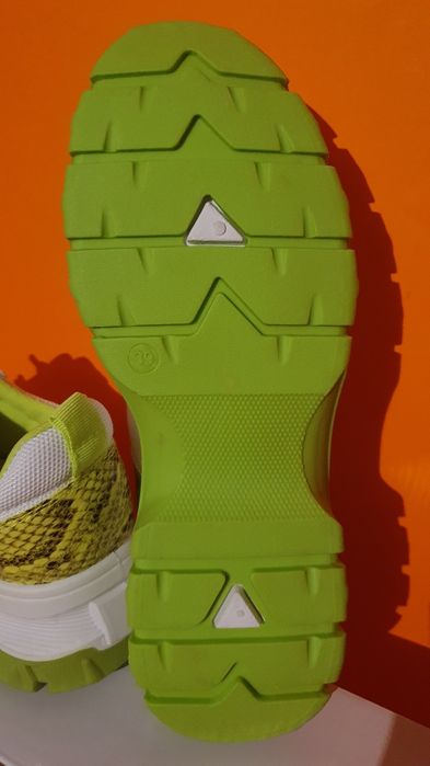 Sneakersy nowe modny mix kolorów rozmiar 39 / wkładka 24 cm