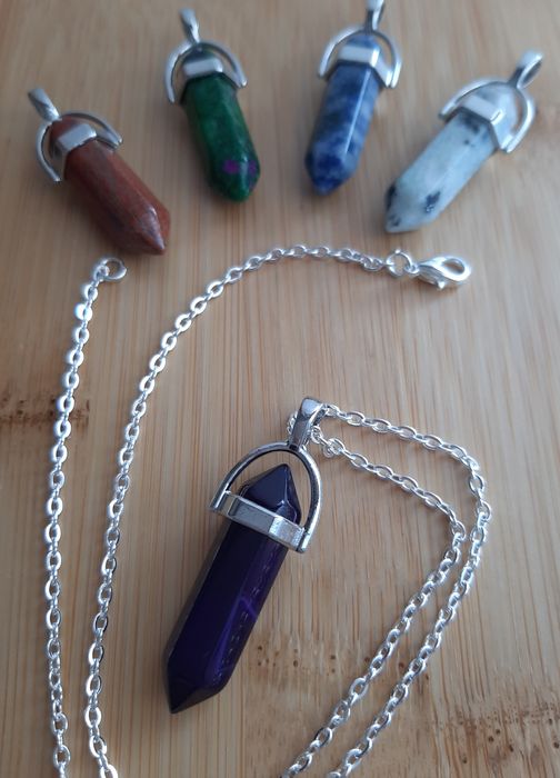 Colar Pendente Cristais - - Vários - NOVO