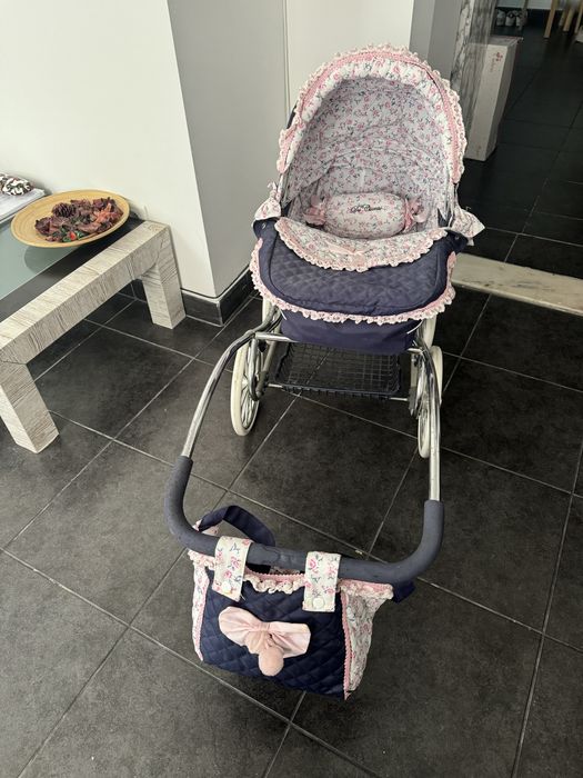 Carrinho bebe brincar