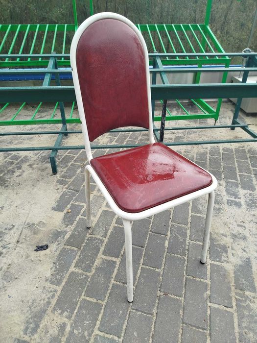 Cadeira Restaurante Vermelha - Usadas- (Lote de 100 Unidades)