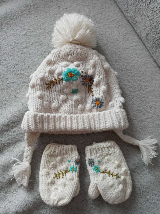Sprzedam zestaw czapka+rękawiczki