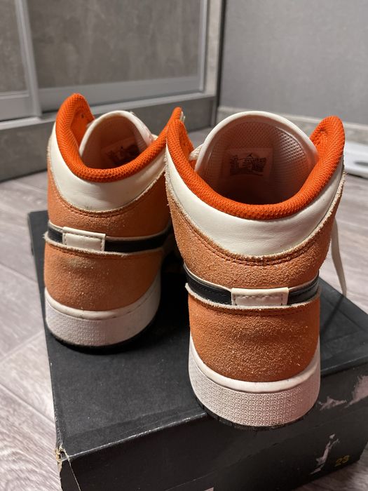 Nike  jordan 1 mid SE 25 см кросівки 40 розмір
