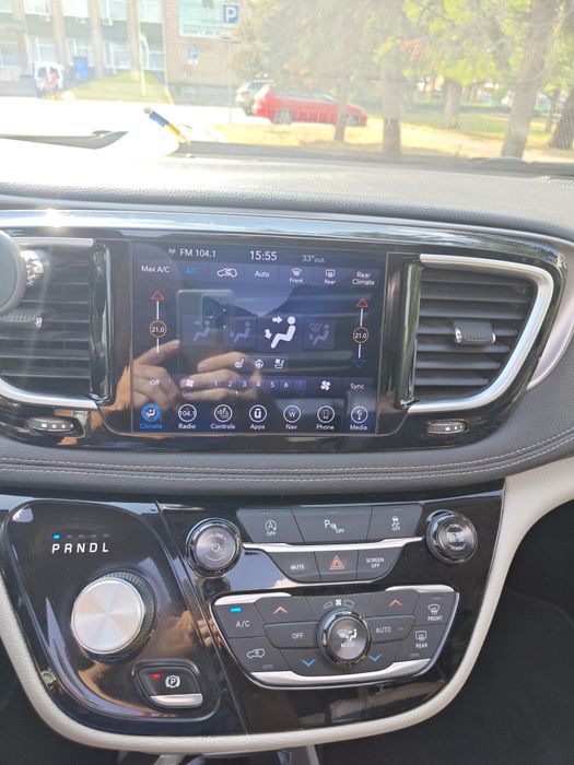 Chrysler pacifica