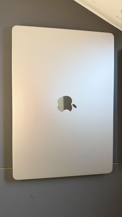 MacBook Air 15 polegadas