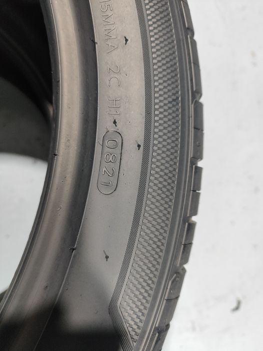 2 pneus semi novos 235-45R20 Hankook - Oferta dos Portes