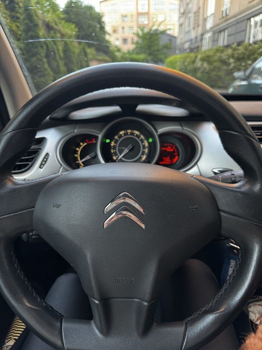 Citroën C3  2012 р. 299 т. дизель механіка | економний | обслужений | 2 комплекти гуми