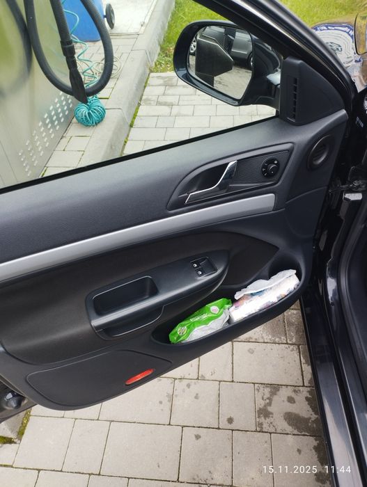 Skoda Octavia a5  1.6tdi  77kw. 2013р