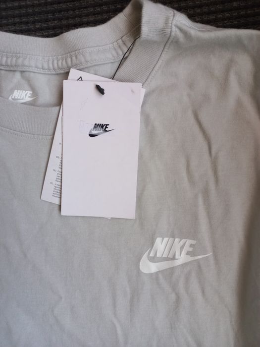 T-shirt Nike nova com etiqueta