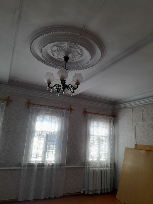 Ваша мрія !!!Старовинна садиба  в Центрі  міста з великою ділянкою