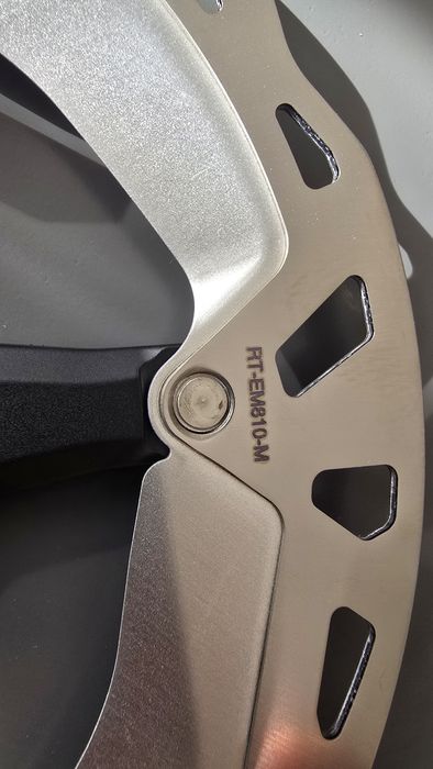 Tarcze Shimano RT-MT810-M Ice Technologies 180mm CL, komplet lub pojedynczo