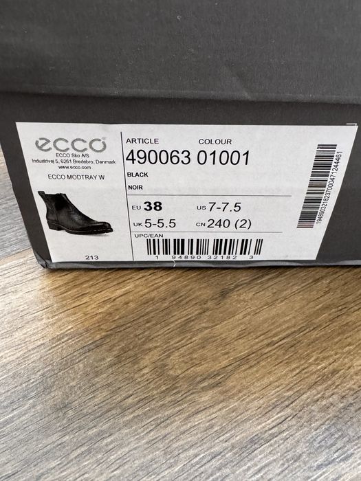 Жіночі черевики ecco 38