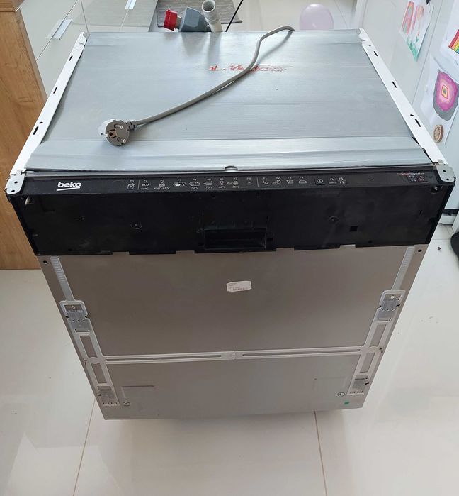 Zmywarka do zabudowy BEKO 60cm model DIN28320 błąd E01