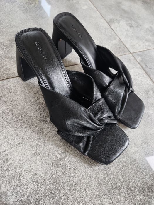 Nowe buty na obcasie 39