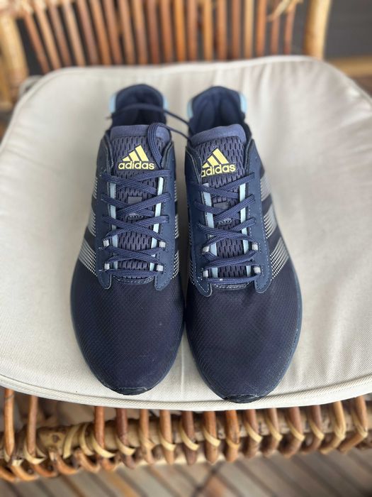 adidas Avryn  r. 44