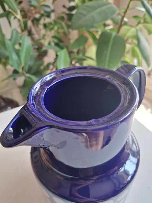Ceramiczny dzbanek w kropki